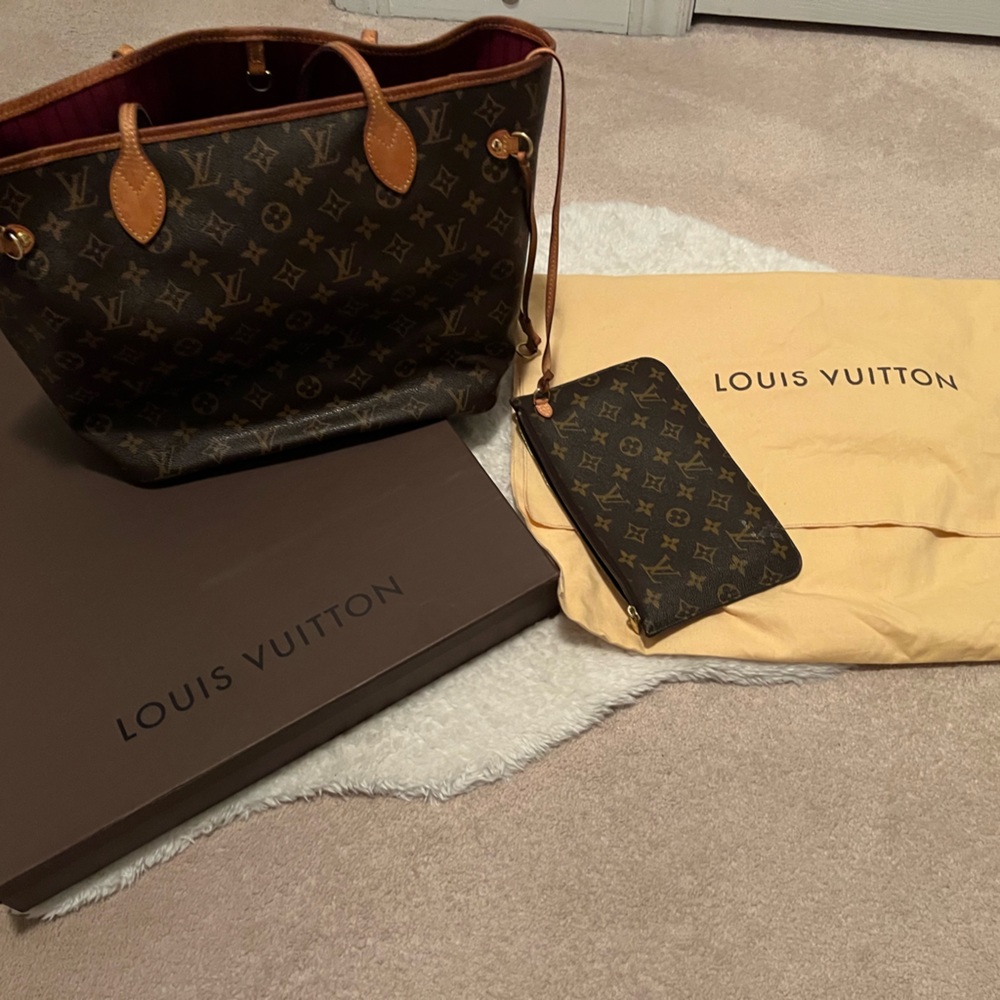 LV neverfull GM comes with dust bag and box